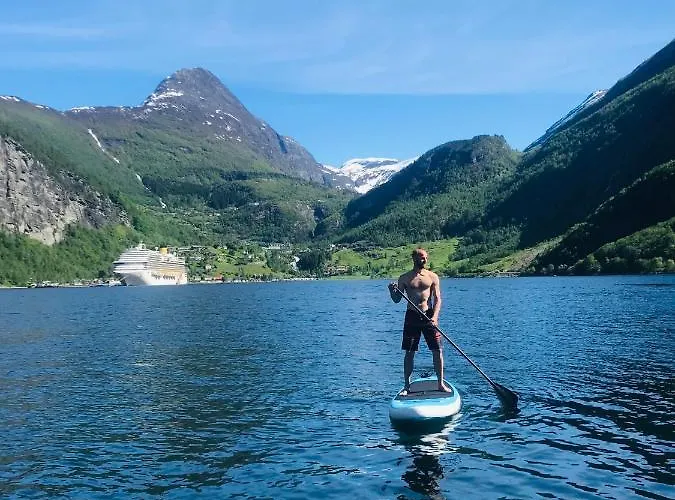 Solhaug Fjordcamping Jaktstuga Geiranger