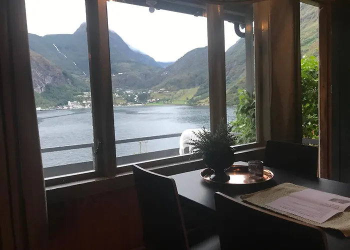 Solhaug Fjordcamping Lodge