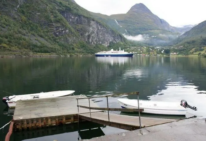 Lodge Solhaug Fjordcamping