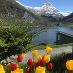 山林小屋 Solhaug Fjordcamping 盖郎厄尔峡湾